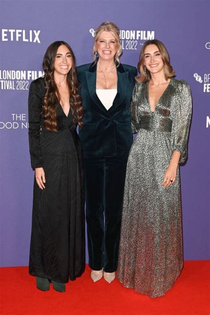 Amy Loughren Wiki, Age, Husband, Daughters, Net Worth, Height & More