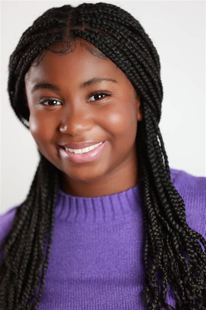 Annie Live Actress Celina Smith Wiki, Age, Height & Parents