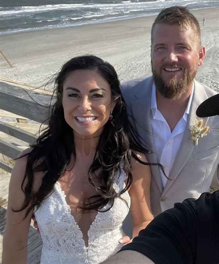 Aric Hutchinson Wiki, Age, Wife, Parents & Net Worth