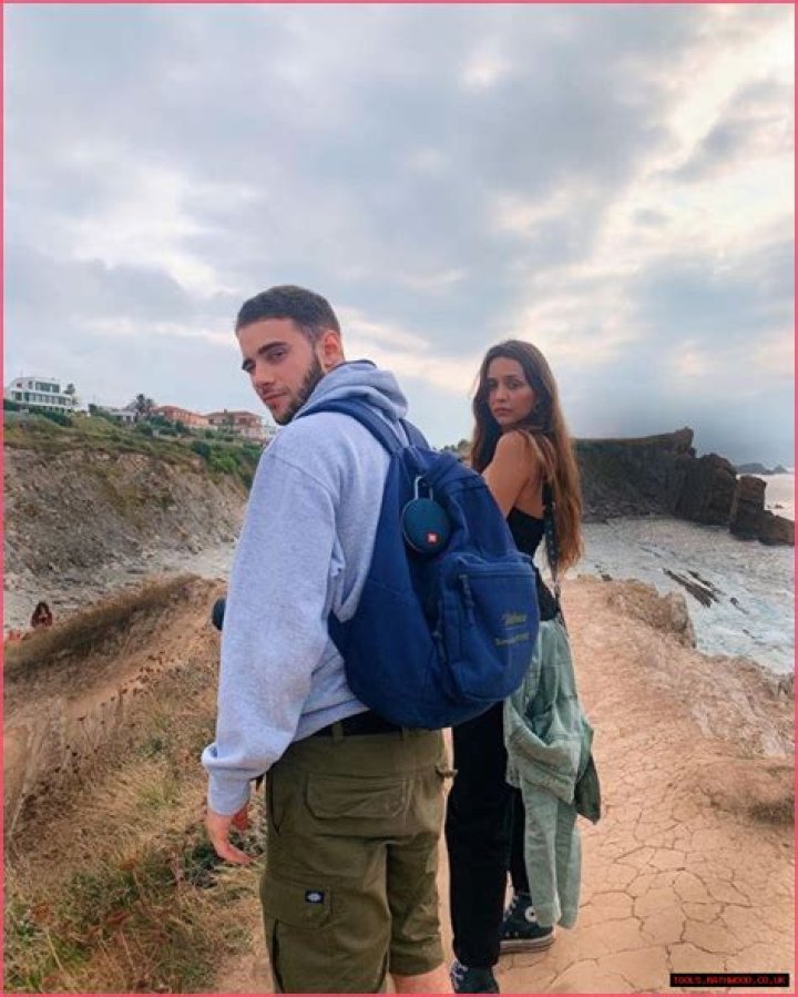 Celebrities: Wiki, Age, Height, Net Worth, Relationship