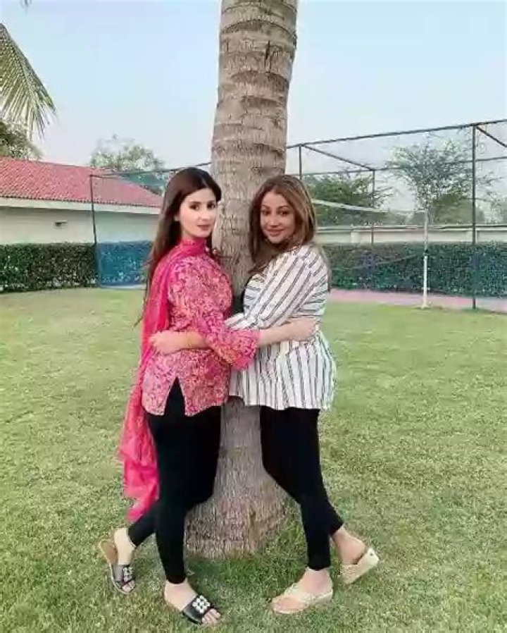 Chahat Paul [Makeup Artist] Wiki, Bio, Net Worth, Boyfriend & More