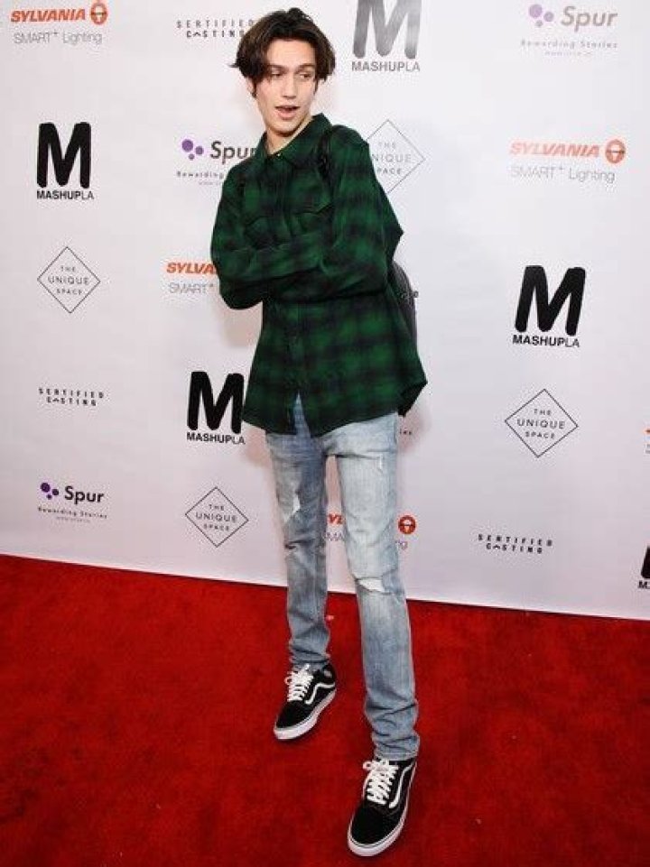 Chase Hudson Height Weight Shoe Size Body Measurements Facts