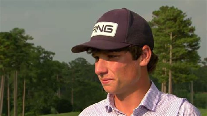 Daniel Howell Net Worth & Earnings (2024)