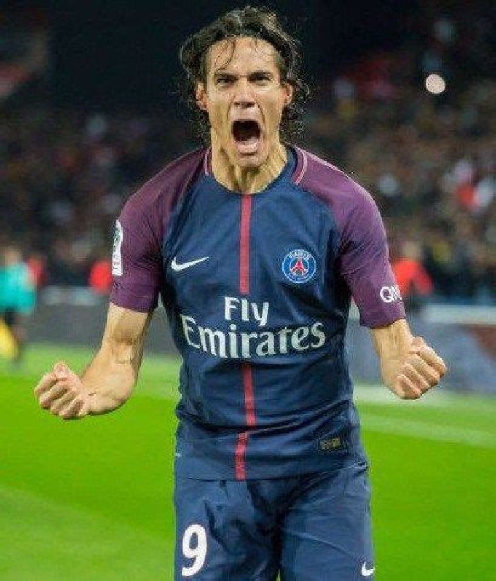 Edinson Cavani Body Measurements Height Weight Shoe Size Stats Facts