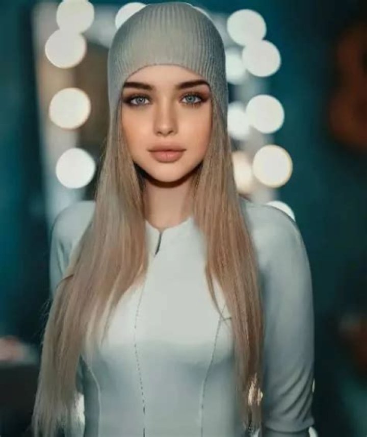 Emily Yoo [Model] Wiki, Bio, Net Worth, Boyfriend, Height & More