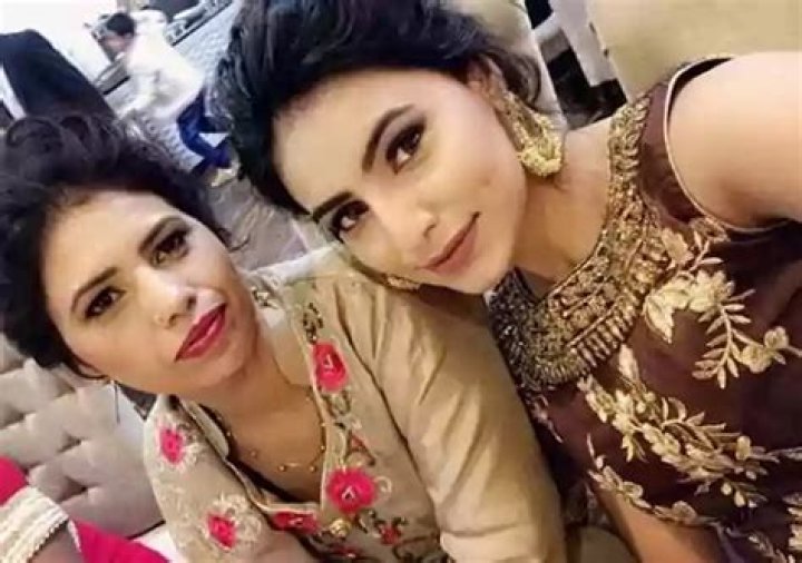 Ginni Kapoor Biography, Husband, Height, Weight, Family & More