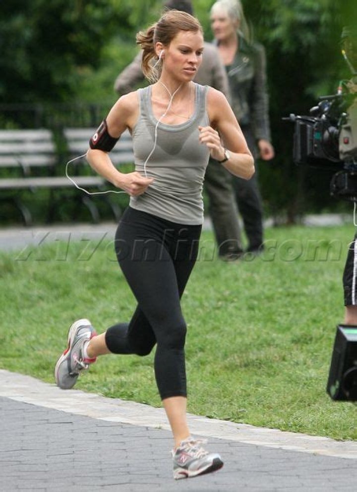 Hilary Swank Body Measurements Bra Size Height Weight Shoe Biceps Vital Statistics