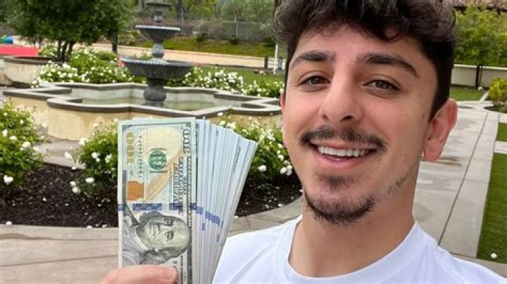 
How Much Money Does Faze Rug Make? Latest Income Salary
