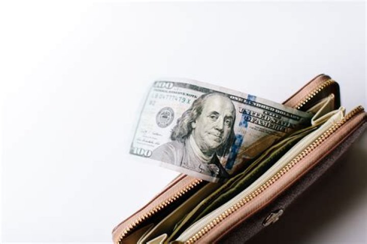 
How Much Money Does Kevin Smith Make? Latest Income Salary
