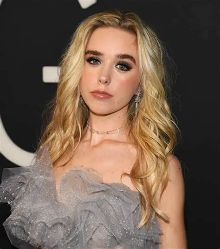 Jenna Davis Wiki, Boyfriend, Net Worth, Birthday, Height, Age & More