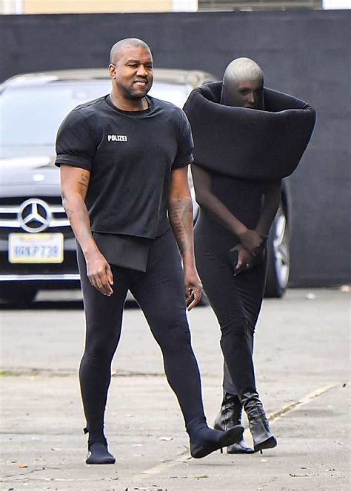 Kanye West Body Measurements Height Weight Shoe Size Stats Bio