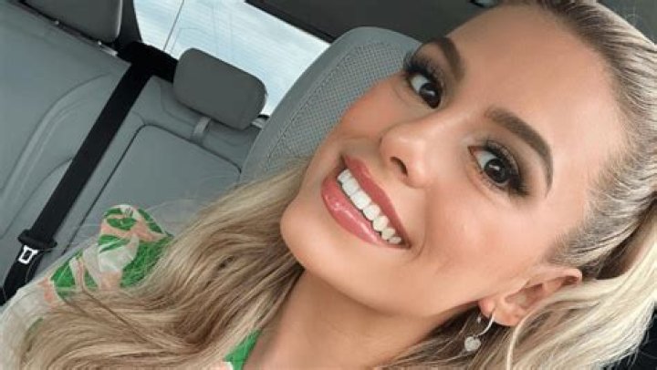 Madisyn Shipman Shares Swimsuit Photo Feeling "Positive" — Celebwell