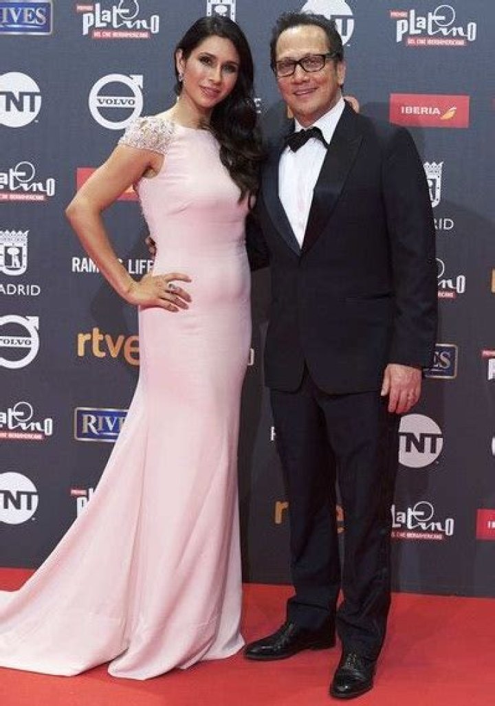 Rob Schneider Height Weight Shoe Size Body Measurements Statistics