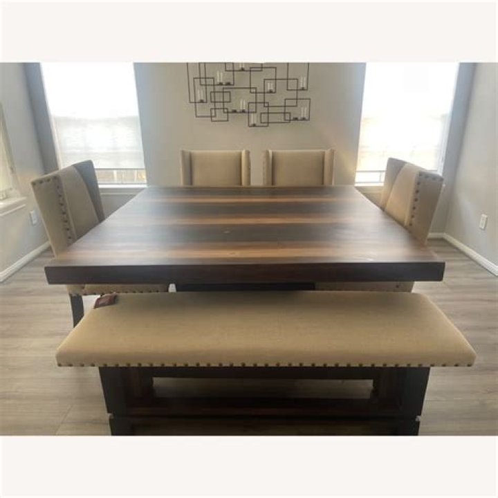 Rooms to Go Commercial Actor 2023: Jesse Palmer