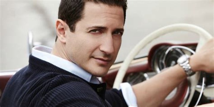 Sasha Roiz Net Worth
