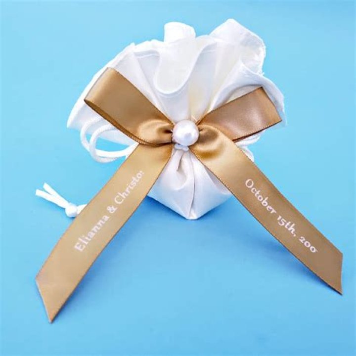 Satin pouch jordan almond bag, Boubounieres