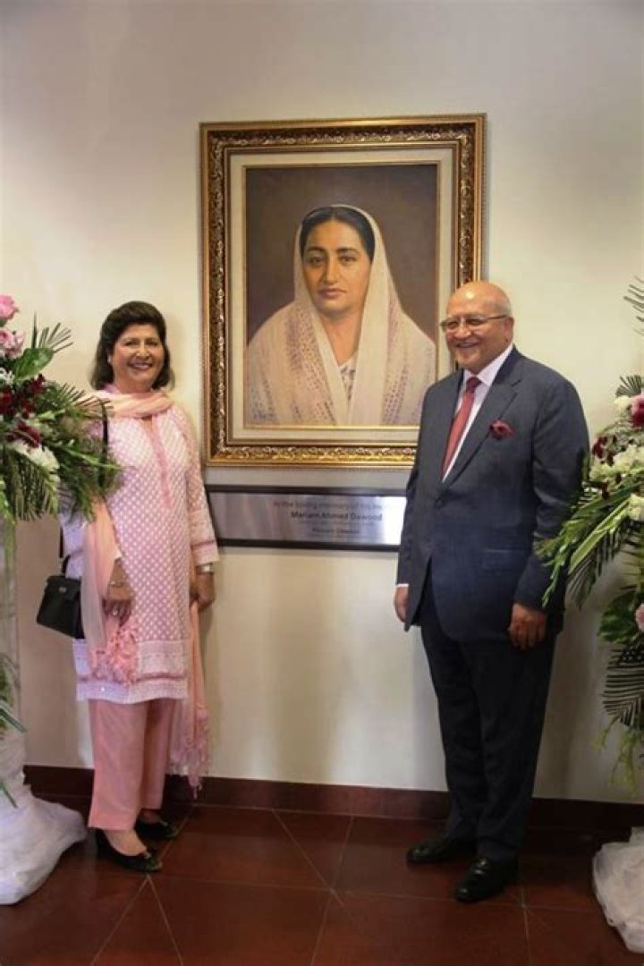 Shahzada Dawood Wiki, Age, Net Worth, Son, Wife, Parents & More